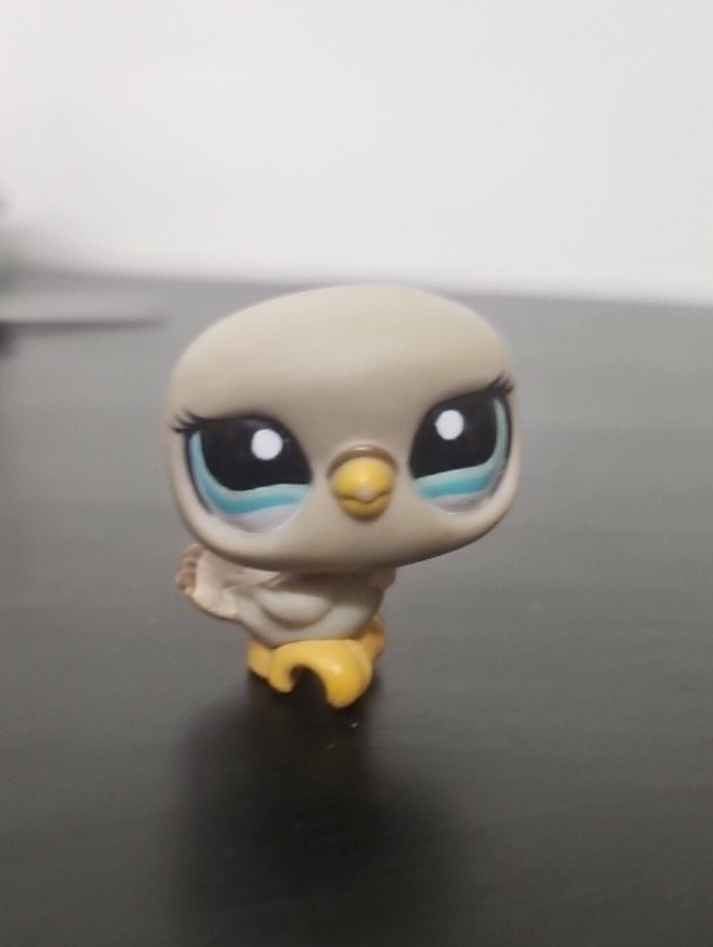 Littlest Pet Shop  LPS  Grey White Pigeon Bird Blue Eyes